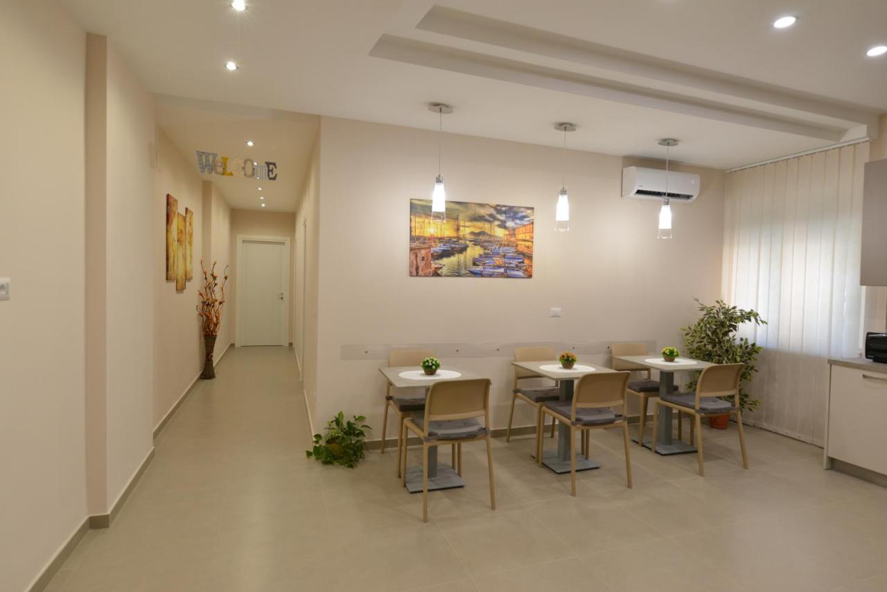 Dioclezianorooms Naples Extérieur photo